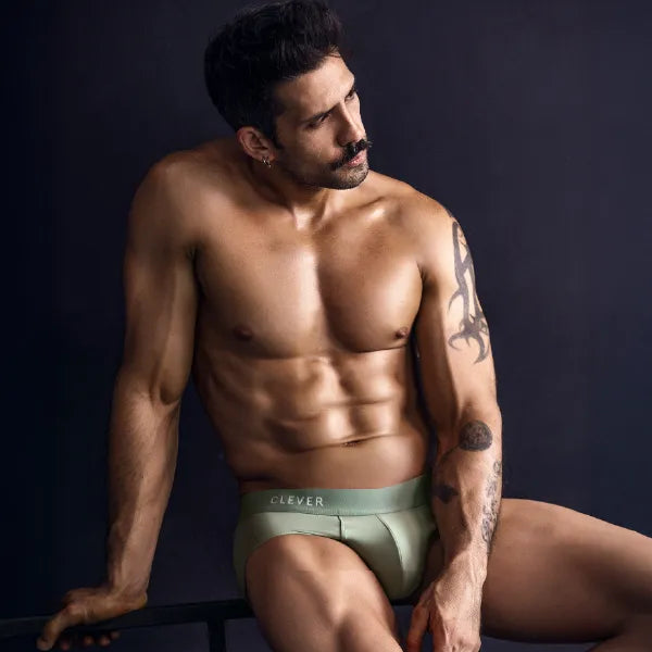 Brief