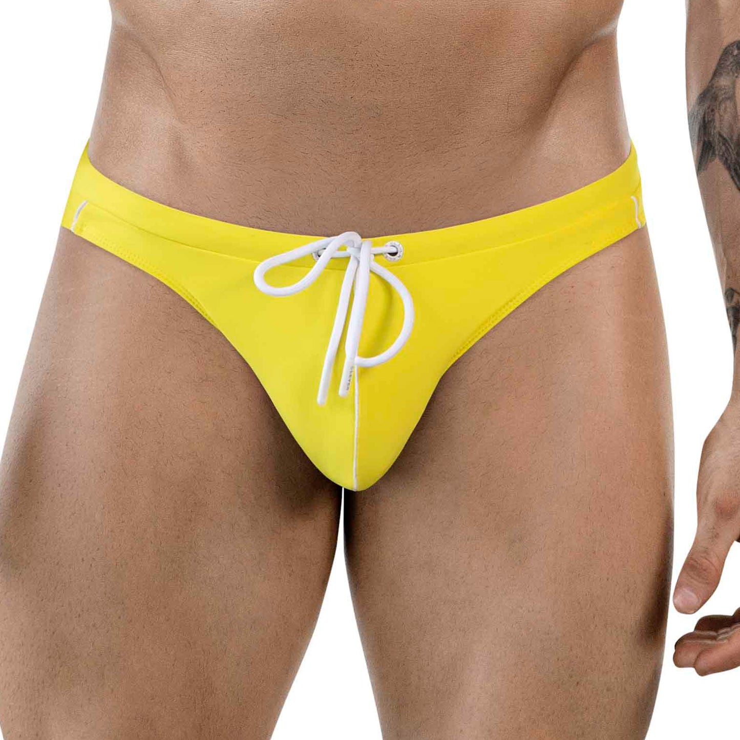BAÑADOR BRIEF VALLARTA AMARILLO
